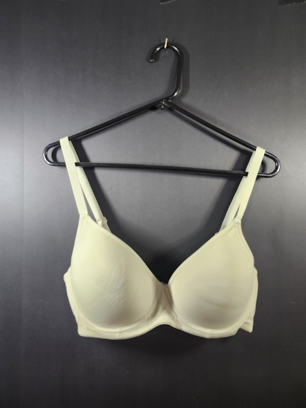 Source Unknown Smooth T-Shirt Bra in Ivory Cream